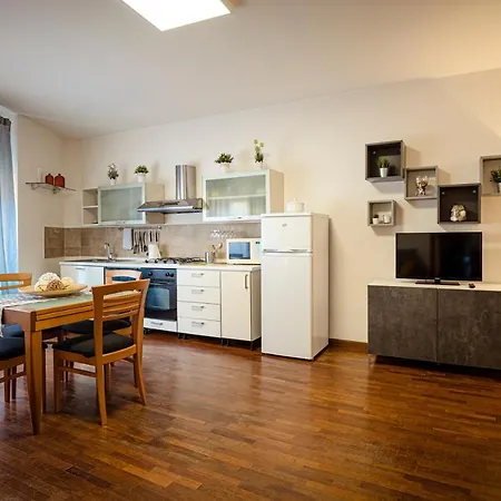 Apartament Amuri